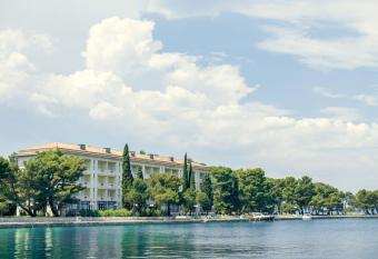 Brijuni Rooms Karmen has Balcony rooms