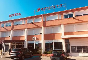 H  tel Sampiero allows 18 year olds to book a room