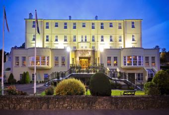 Sligo Southern Hotel & Leisure Centre allows 18 year olds to book a room