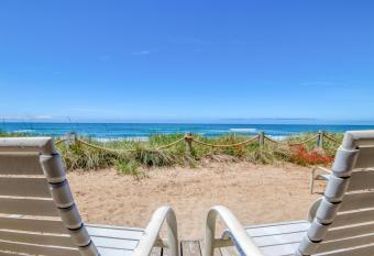 Breakers Beach House #5 has Balcony rooms