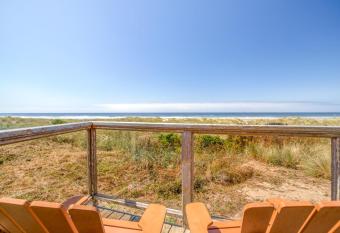 Browne House has Balcony rooms