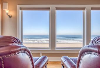 DaySea Cottage has Balcony rooms