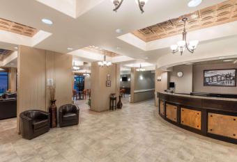 Super 8 by Wyndham Edson has Smoking rooms