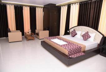 Hotel Mayank has Balcony rooms