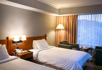 Hotel Paragon has rooms with a private hot tub