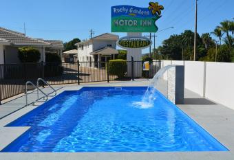 Rocky Gardens Motor Inn Rockhampton has Balcony rooms
