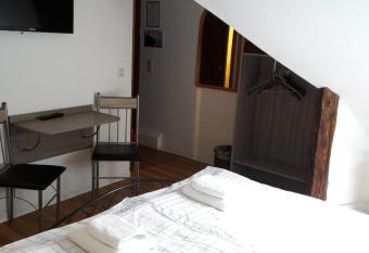 Pension Zentrum Riesa allows 18 year olds to book a room