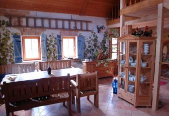 Pension Nippgen has Balcony rooms