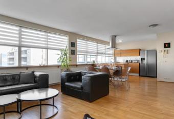 Baldursbr   Apartment Hverfisgata has Balcony rooms