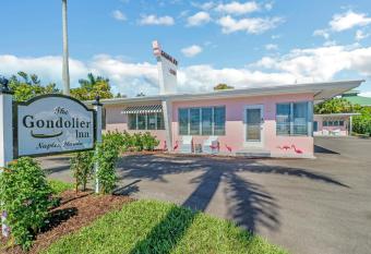 The Gondolier Inn has Balcony rooms