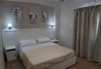 Guest Room Nesea allows 18 year olds to book a room