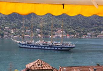 Palma Apartments has Balcony rooms