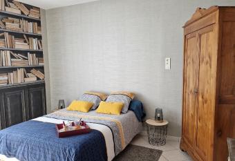 G  te Ker Andr      15 minutes du Puy du Fou has Balcony rooms