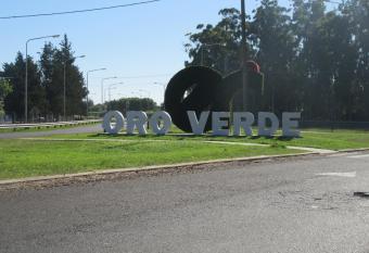 LOS TORDOS allows 18 year olds to book a room