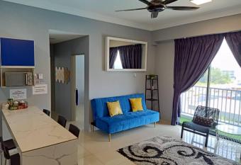 Casahome by Irdina Meru- 8pax -10pax allows 18 year olds to book a room