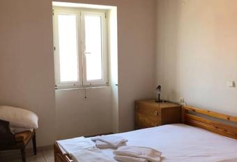 Mythos Suites-Aphrodite apartment allows 18 year olds to book a room