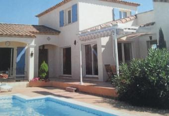 lauriers roses has Balcony rooms