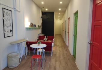 EZ Lodgings allows 18 year olds to book a room