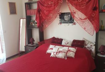 Barbara Meniconi has Balcony rooms