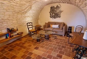 Ferme de Laspeyri  res has Balcony rooms