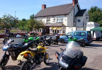 The Victoria Bikers Pub - Live Music Venue and Letting Rooms with Camping facilities has Balcony rooms