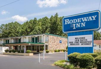 Rodeway Inn Gadsden 1-59 exit 183 has Smoking rooms