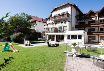 Hotel Alpina ALL INKLUSIVE has Balcony rooms