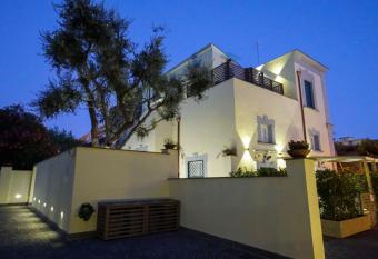 Villa Klaudia - charming house has Balcony rooms