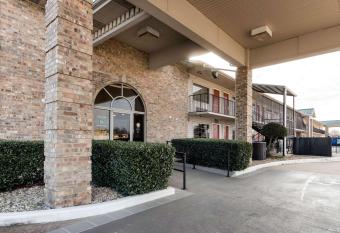 Quality Inn Siloam Springs West has Balcony rooms