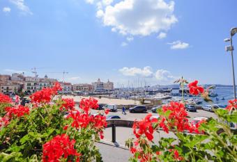 Casa Adele b&b has Balcony rooms