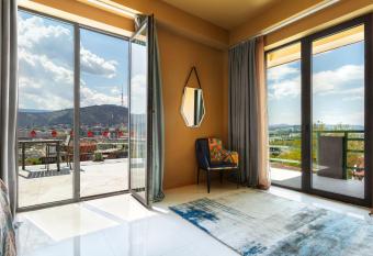 Brim Hotel allows 18 year olds to book a room