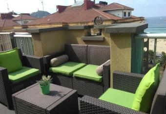 Attic+views+terrace+parking has Balcony rooms