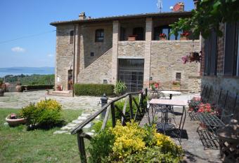 Casale sul Lago Trasimeno has Balcony rooms