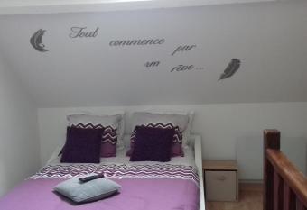 La Reine des Plages has Balcony rooms