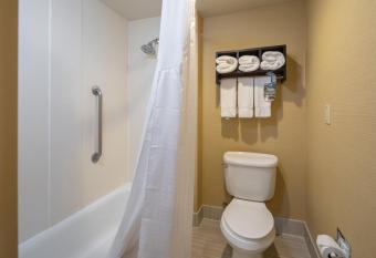 Holiday Inn Express Castro Valley allows 18 year olds to book a room