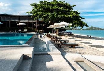 The Hive Hotel has Balcony rooms