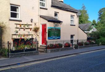 Holly Cottages allows 18 year olds to book a room