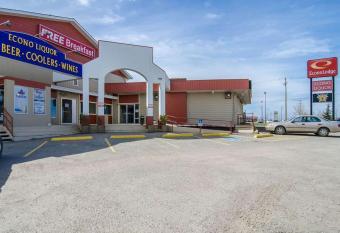 Travelodge by Wyndham Fort St John has Smoking rooms