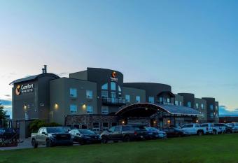 Comfort Inn & Suites allows 18 year olds to book a room