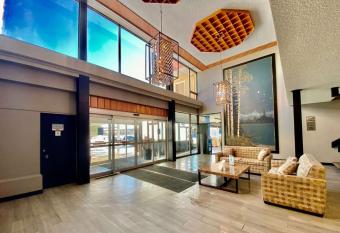 Ramada by Wyndham Whitecourt allows 18 year olds to book a room