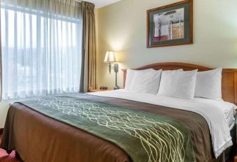 Magnuson Grand Pikes Peak has Balcony rooms