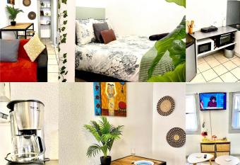 3 STUDIOS, CENTRE DE LA BASTIDE St LOUIS has Balcony rooms