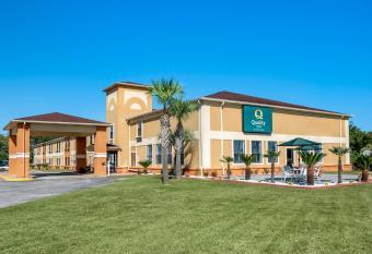 Quality Inn allows 18 year olds to book a room