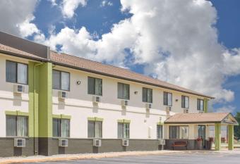 Baymont by Wyndham Ames allows 18 year olds to book a room