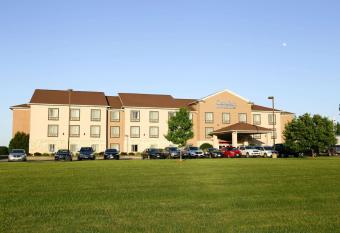 Comfort Inn and Suites Grinnell near I-80 allows 18 year olds to book a room