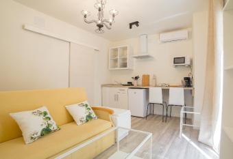 Granada City Home allows 18 year olds to book a room