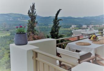 Zacky allows 18 year olds to book a room