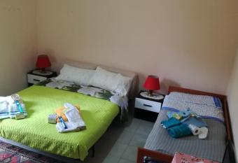 B&b Etneo allows 18 year olds to book a room