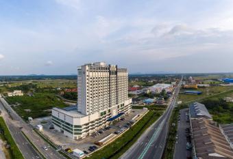 H Elite Design Hotel allows 18 year olds to book a room