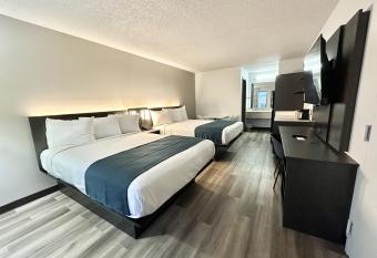 Studio 6 Suites Louisville Ky Airport/Expo Center allows 18 year olds to book a room